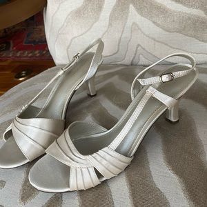 Liz Claiborne off white heels